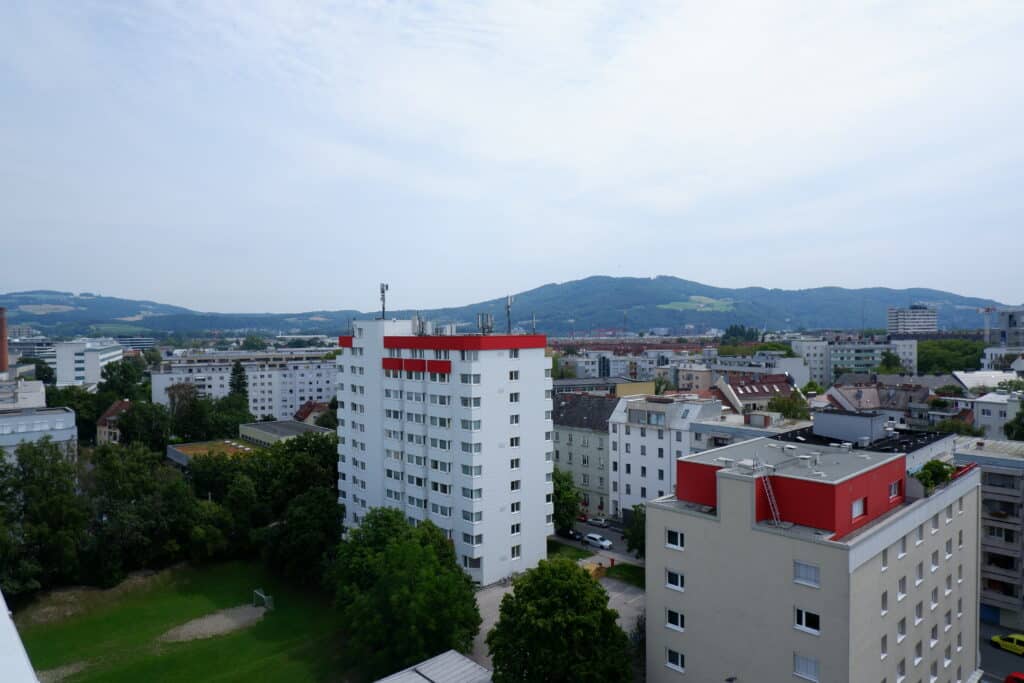 Geräumige, helle Innenstadtwohnung mit Aussichtsterrasse Verkauft 4020 Linz